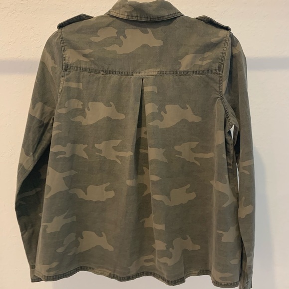 Lucky Brand Camouflage Shirt Jacket - Picture 4 of 5